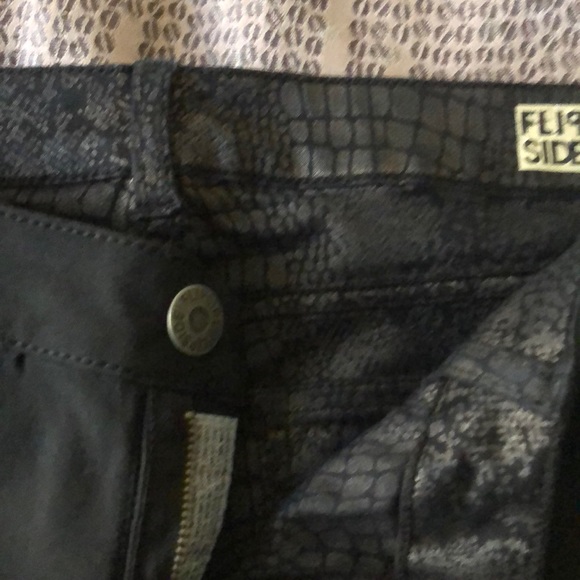 Reversible Jeans - Picture 3 of 5